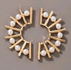 Feriha Pearl Earrings
