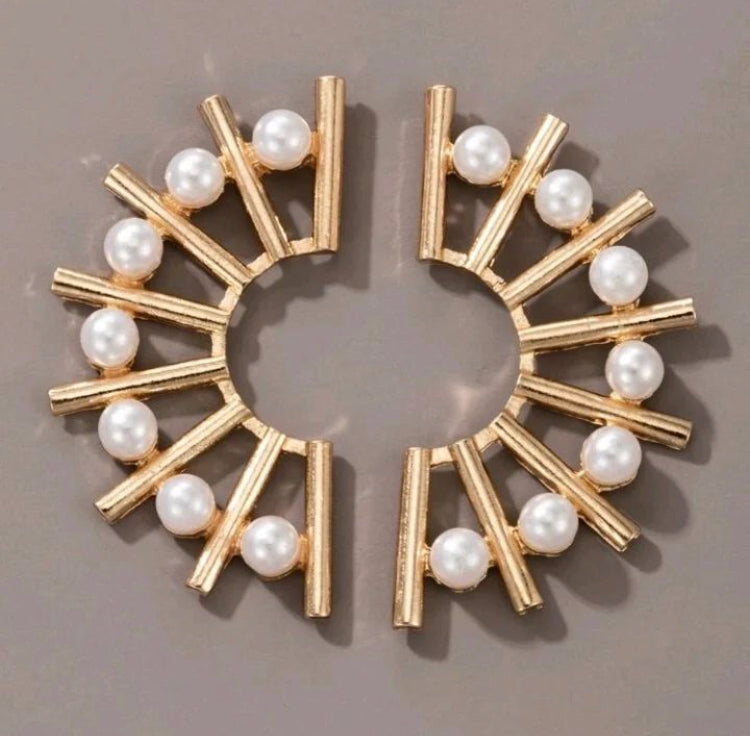 Feriha Pearl Earrings